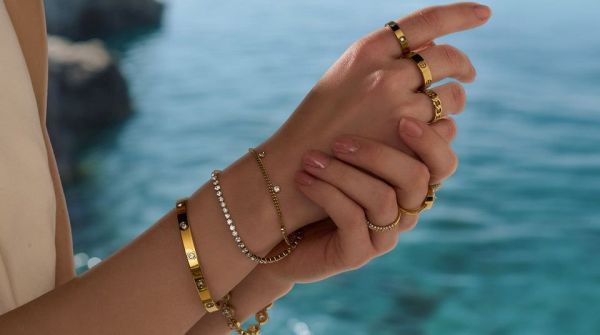 Top shell bracelet styles to rock this summer